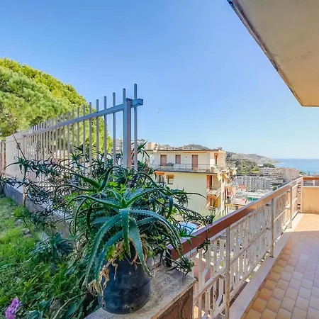 Magenta Appartement San Remo